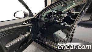 Kia Stinger 2.5 платина 2021 года из Южной Кореи