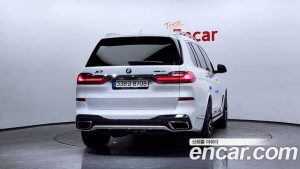 BMW X7 xDrive 40i M Sport 6인승 2021 года из Южной Кореи