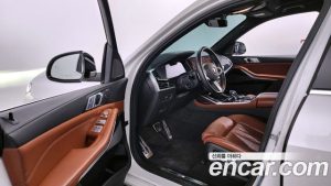 BMW X7 xDrive 40i M Sport 6인승 2021 года из Южной Кореи