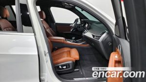 BMW X7 xDrive 40i M Sport 6인승 2021 года из Южной Кореи