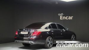Mercedes-Benz E-Class E220d Avantgarde 2020 года из Южной Кореи