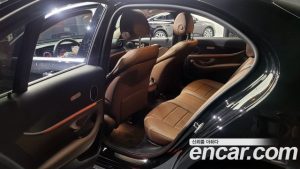 Mercedes-Benz E-Class E220d Avantgarde 2020 года из Южной Кореи