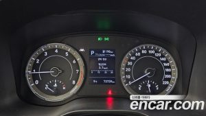 Hyundai Venue 1.6 Flux 2020 года из Южной Кореи