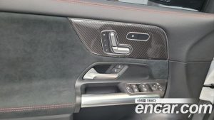 Mercedes-Benz GLA-Class GLA45 AMG 4MATIC+ 2023 года из Южной Кореи