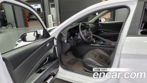 Hyundai AVANTE 1.6 2021 года из Южной Кореи