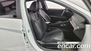 Hyundai AVANTE 1.6 2021 года из Южной Кореи