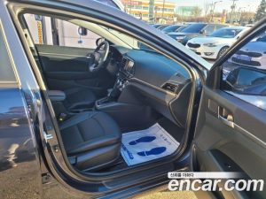 Hyundai AVANTE 1.6 2020 года из Южной Кореи