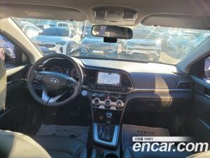 Hyundai AVANTE 1.6 2020 года из Южной Кореи
