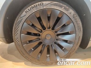 Tesla Model Y RWD 2023 года из Южной Кореи