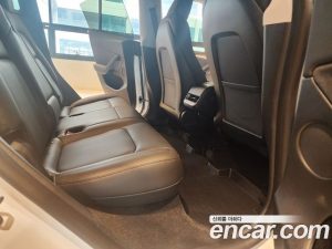 Tesla Model Y RWD 2023 года из Южной Кореи