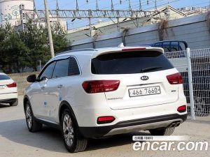 Kia Sorento Дизель 2.0 2WD 2020 года из Южной Кореи