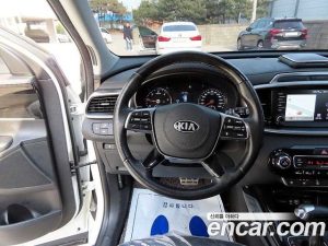 Kia Sorento Дизель 2.0 2WD 2020 года из Южной Кореи