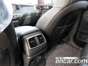 Kia Sorento Дизель 2.0 2WD 2020 года из Южной Кореи