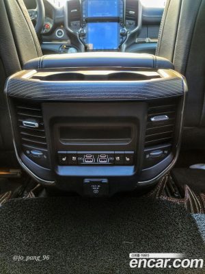 Dodge Ram Pick Up 5.7 2021 года из Южной Кореи