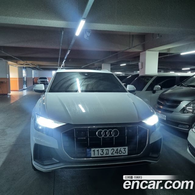 Audi Q8 45 TDI 4WD Premium 2021 года из Кореи