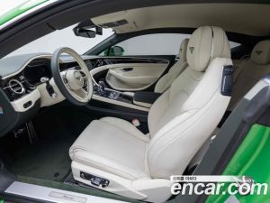 Bentley Continental 4.0 GT Azure 2023 года из Южной Кореи