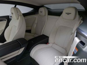 Bentley Continental 4.0 GT Azure 2023 года из Южной Кореи