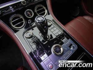 Bentley Continental 4.0 GT Azure 2023 года из Южной Кореи
