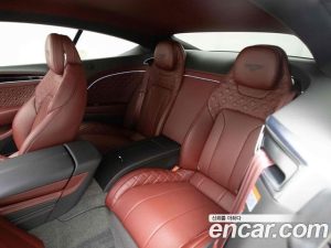 Bentley Continental 4.0 GT Azure 2023 года из Южной Кореи