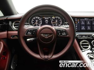 Bentley Continental 4.0 GT Azure 2023 года из Южной Кореи