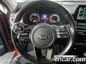 Kia Seltos Бензин 1.6 Turbo 2WD 2020 года из Южной Кореи