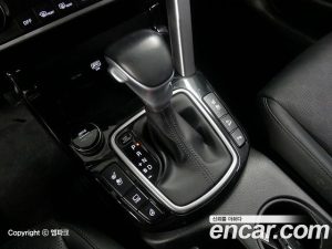 Kia Seltos Бензин 1.6 Turbo 2WD 2020 года из Южной Кореи