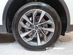 Audi Q5 45 TFSI 4WD Sportback 2023 года из Южной Кореи