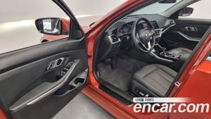 BMW 3-Series 320i 2021 года из Южной Кореи