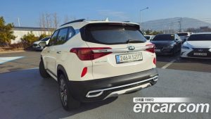 Kia Seltos Бензин 1.6 Turbo 2WD 2021 года из Южной Кореи