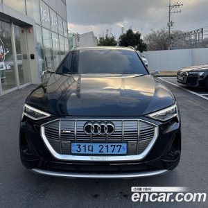 Audi e-tron 55 4WD Sportback 2023 года из Южной Кореи