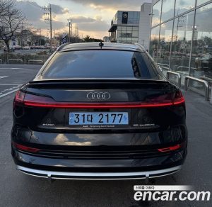 Audi e-tron 55 4WD Sportback 2023 года из Южной Кореи