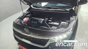 Kia Seltos Дизель 1.6 2WD 2022 года из Южной Кореи