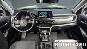 Kia Seltos Дизель 1.6 2WD 2022 года из Южной Кореи