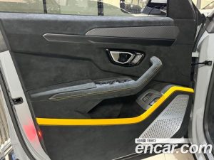 Lamborghini Urus 4.0 V8 Performante 2023 года из Южной Кореи