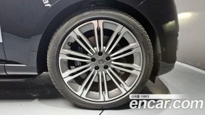 Land Rover Range Rover P530 SV LWB 2023 года из Южной Кореи