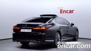 Lexus LS 3.5 платина AWD 2021 года из Южной Кореи