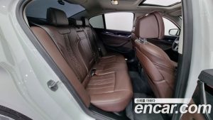 BMW 5-Series 523d xDrive Luxury 2021 года из Южной Кореи