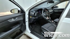 Kia K3 2020 года из Южной Кореи