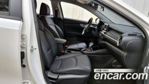 Kia K3 2020 года из Южной Кореи
