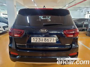 Kia Sorento Дизель 2.0 2WD 2020 года из Южной Кореи