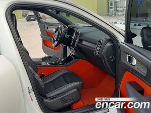 Volvo XC40 T4 R-디자인 2020 года из Южной Кореи