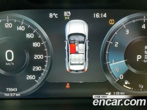 Volvo XC40 T4 R-디자인 2020 года из Южной Кореи