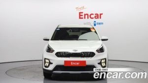 Kia Niro 1.6 HEV 2020 года из Южной Кореи
