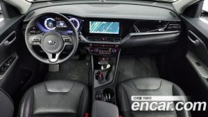 Kia Niro 1.6 HEV 2020 года из Южной Кореи