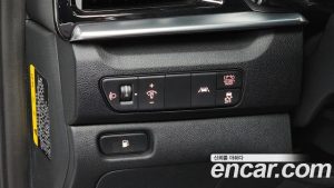 Kia Niro 1.6 HEV 2020 года из Южной Кореи