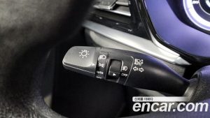 Kia Niro 1.6 HEV 2020 года из Южной Кореи