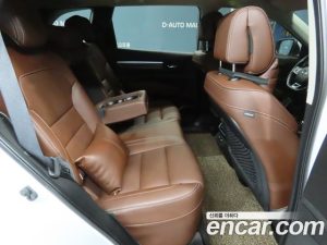 Renault-KoreaSamsung QM6 2.0 GDe RE Signature 2WD 2020 года из Южной Кореи
