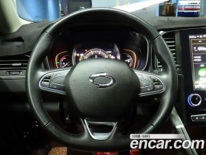 Renault-KoreaSamsung QM6 2.0 GDe RE Signature 2WD 2020 года из Южной Кореи