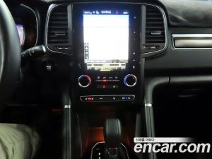 Renault-KoreaSamsung QM6 2.0 GDe RE Signature 2WD 2020 года из Южной Кореи