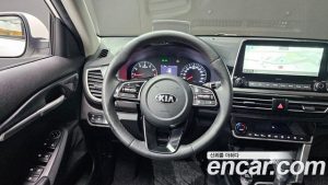Kia Seltos Бензин 1.6 Turbo 2WD 2020 года из Южной Кореи